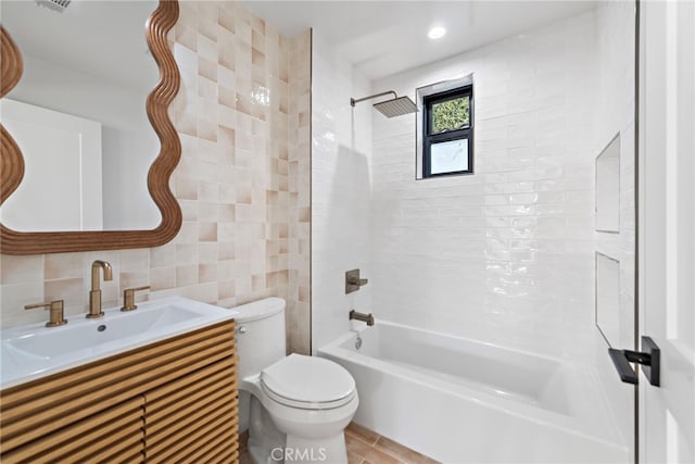 214 W Mariposa Unit B, San Clemente, CA 92672 - bathroom with tile walls, shower / washtub combination, vanity, and decorative backsplash