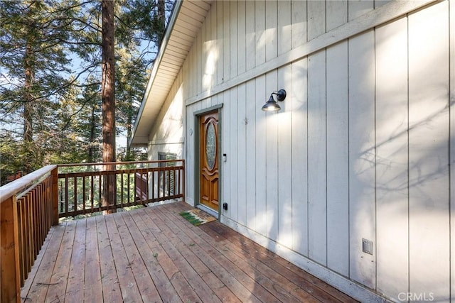 28410 Altamont Ct, Lake Arrowhead, CA 92352 - view of wooden deck