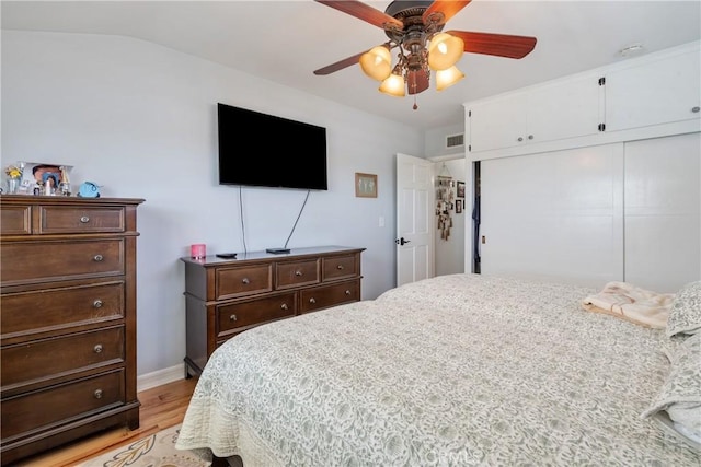 469 N Nearglen Ave, Covina, CA 91724 - bedroom with light wood finished floors, a closet, and a ceiling fan