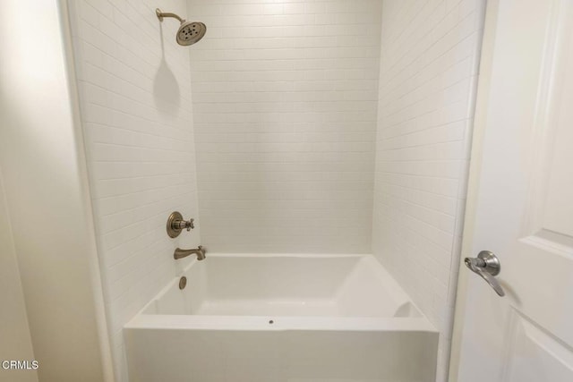 11570 Oakcrest Ave, Ojai, CA 93023 - bathroom with washtub / shower combination