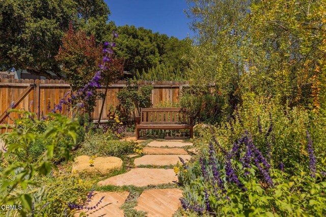11570 Oakcrest Ave, Ojai, CA 93023 - fenced backyard featuring a patio area