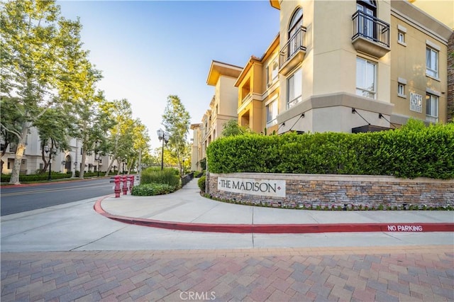 24545 Town Center Dr Unit 5201, Valencia, CA 91355 - view of community / neighborhood sign