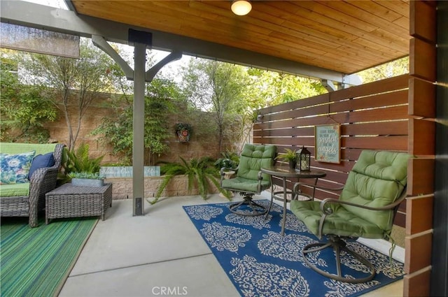 6541 Tokay Rd, Tujunga, CA 91042 - fenced backyard with a patio area