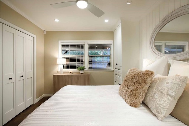 6541 Tokay Rd, Tujunga, CA 91042 - bedroom with crown molding, a closet, dark wood-style floors, ceiling fan, and recessed lighting