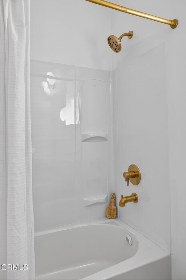 221 N 7th St, Santa Paula, CA 93060 - bathroom with shower / bath combination with curtain