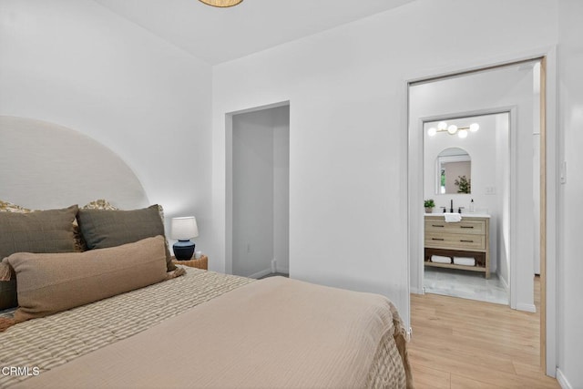 221 N 7th St, Santa Paula, CA 93060 - bedroom featuring light wood-style floors and baseboards