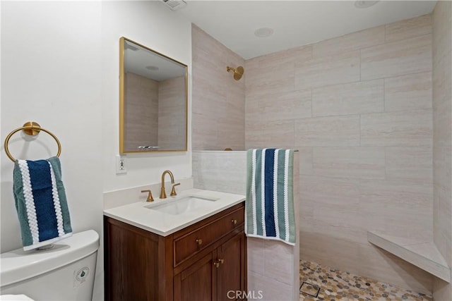 27917 Squirrel Ln, Lake Arrowhead, CA 92352 - full bath with tiled shower and vanity