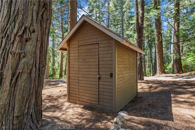 27917 Squirrel Ln, Lake Arrowhead, CA 92352 - view of shed