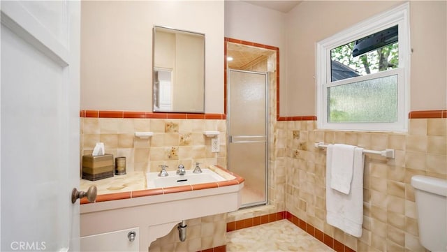 2105 N Heliotrope Dr, Santa Ana, CA 92706 - photo 24