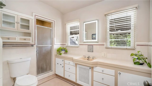 2105 N Heliotrope Dr, Santa Ana, CA 92706 - photo 34
