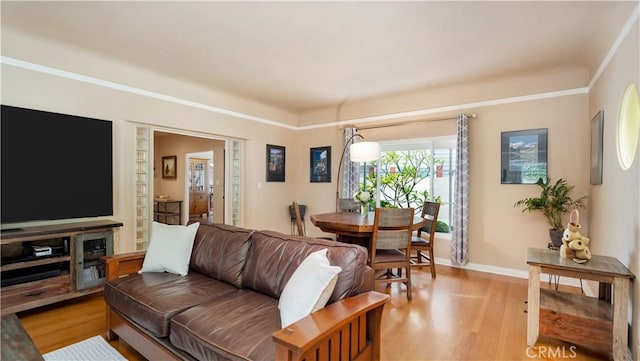 2105 N Heliotrope Dr, Santa Ana, CA 92706 - photo 12
