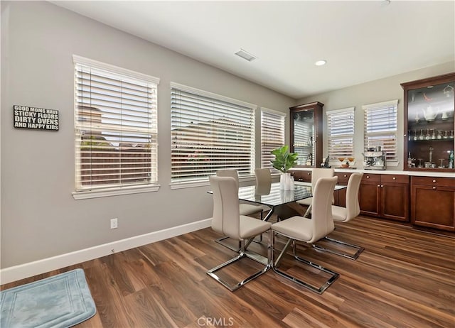 27843 Huron Ct, Menifee, CA 92585 - dining room featuring dark wood finished floors, recessed lighting, and a desk