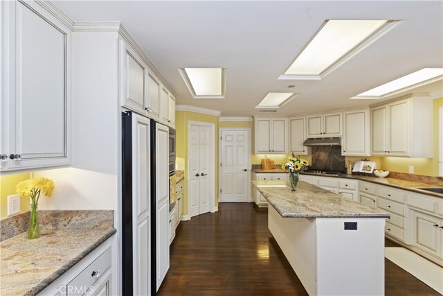 707 S Live Oak Park Rd, Fallbrook, CA 92028 - photo 13