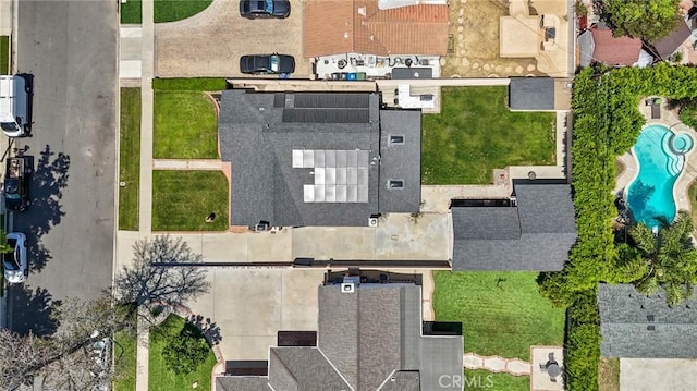 15037 Hiawatha St, Mission Hills San Fernando, CA 91345 - bird's eye view of a pool