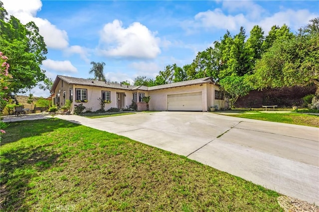 822 Corona Ave, Corona, CA 92879 - ranch-style house with stucco siding, an attached garage, driveway, and a front lawn