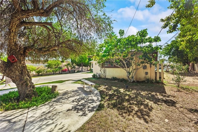 822 Corona Ave, Corona, CA 92879 - view of yard