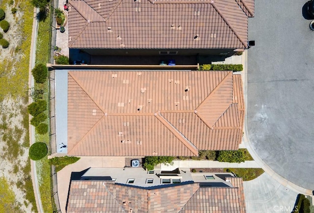 26370 Piazza Di Sarro, Newhall, CA 91321 - aerial view of property and surrounding area