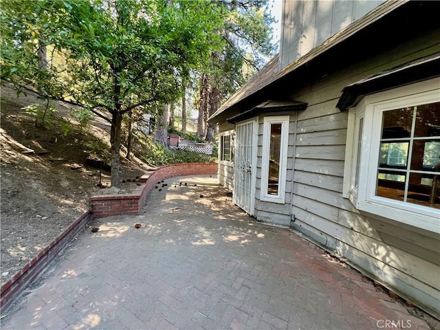 31016 Summit Dr, Running Springs, CA 92382 - view of patio