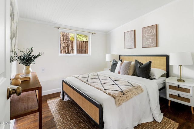 413 Sycamore Pl, Sierra Madre, CA 91024 - bedroom with wood finished floors and crown molding