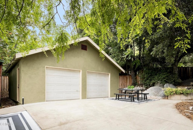 413 Sycamore Pl, Sierra Madre, CA 91024 - view of detached garage