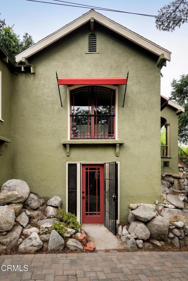413 Sycamore Pl, Sierra Madre, CA 91024 - view of front of property featuring stucco siding
