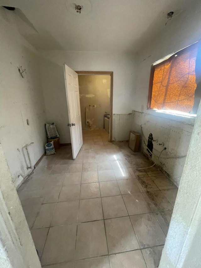 5412 Cervantes Ave, San Diego, CA 92114 - unfurnished room featuring light tile patterned floors