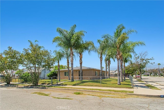 800 W Trenton St, San Bernardino, CA 92405 - photo 1