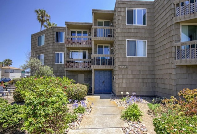 5155 W Point Loma Blvd Unit 9, San Diego, CA 92107 - view of building exterior