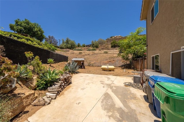717 Lingel Dr, El Cajon, CA 92019 - view of patio