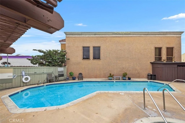 3142 Midway Dr Unit 312, San Diego, CA 92110 - community pool with a patio area