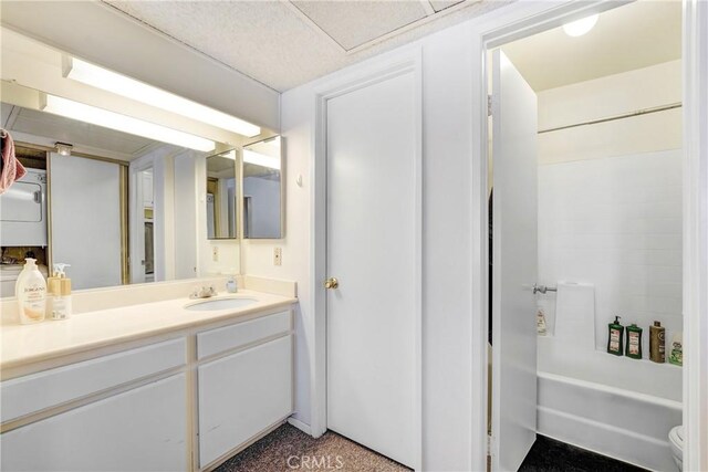 4565 Alamo St Unit H, Simi Valley, CA 93063 - full bathroom with vanity and washtub / shower combination
