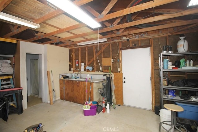 38103 Dividing Line St, Yermo, CA 92398 - misc room with concrete flooring and a sink