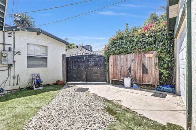 5725 5th Ave, Los Angeles, CA 90043 - photo 30