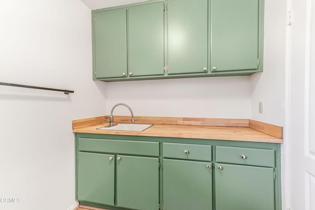 800 Manor Ridge Rd, Santa Paula, CA 93060 - kitchen with light countertops and green cabinetry