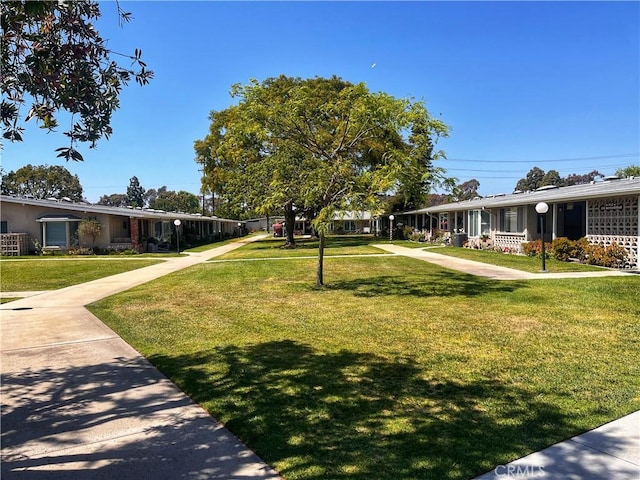 1271 Kenwood Rd Unit M7-J, Seal Beach, CA 90740 - view of grassy yard