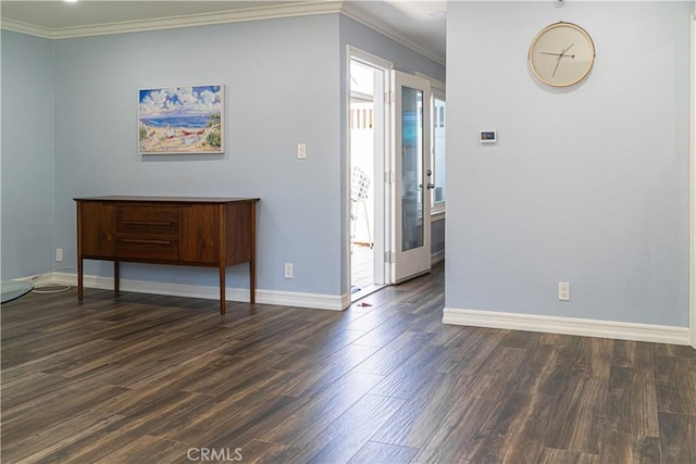 1845 Anaheim Ave Unit 27, Costa Mesa, CA 92627 - entrance foyer featuring ornamental molding and dark wood-type flooring