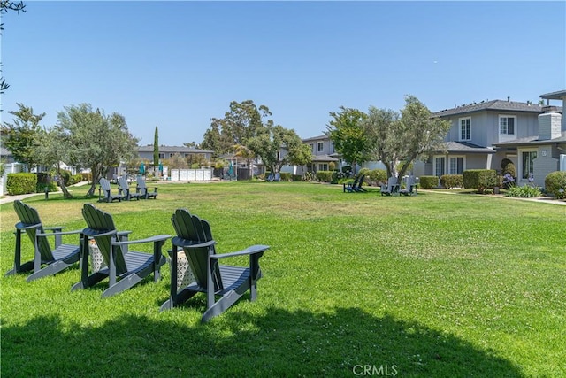 1845 Anaheim Ave Unit 7D, Costa Mesa, CA 92627 - surrounding community with a yard and a residential view