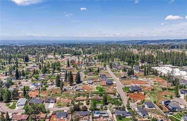 6286 Lancaster Dr, Paradise, CA 95969