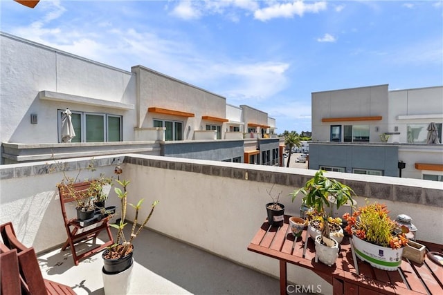206 Alamo Ct, Long Beach, CA 90802 - view of balcony