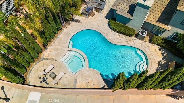 501 Newman Cir, Placentia, CA 92870 - view of pool featuring a pool with connected hot tub and a patio