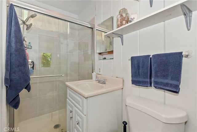 316 La Casita Dr, Twin Peaks, CA 92391 - bathroom featuring a shower stall and vanity