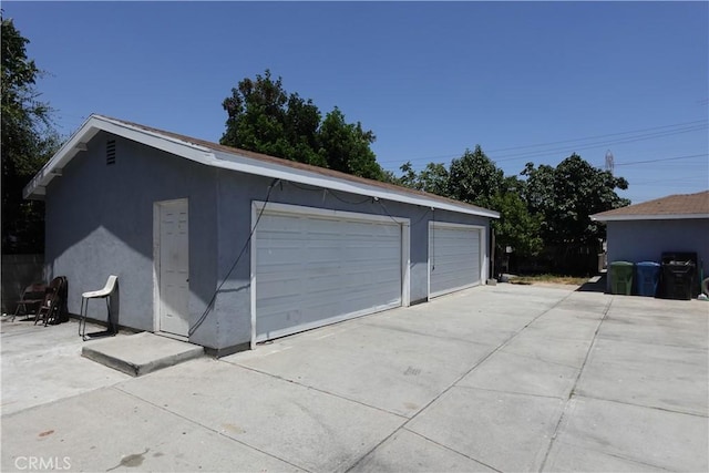 6910 Chanslor Ave, Bell, CA 90201 - view of detached garage