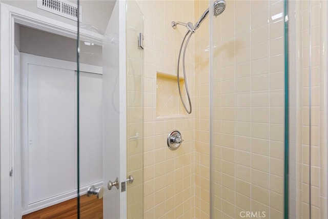 2781 Vuelta Grande Ave, Long Beach, CA 90815 - full bath featuring a stall shower