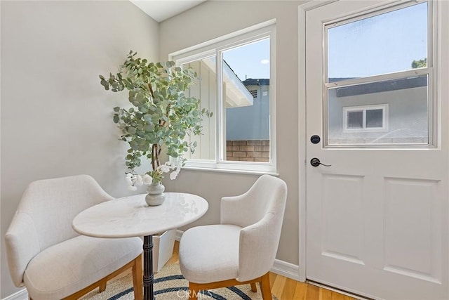 2781 Vuelta Grande Ave, Long Beach, CA 90815 - dining room featuring wood finished floors and baseboards