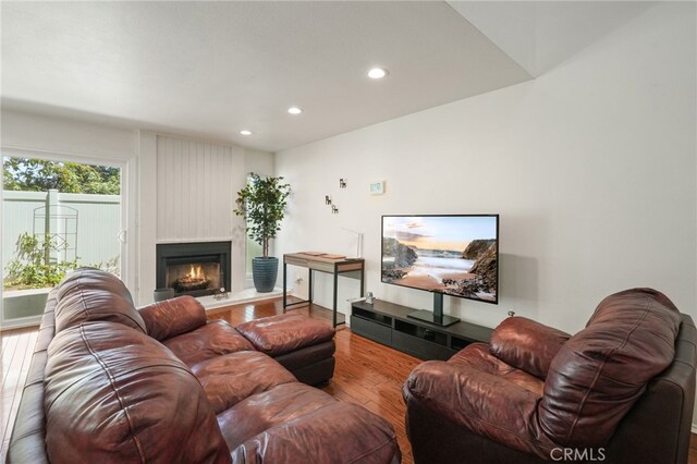 18241 Andrea Cir N Unit 1, Northridge, CA 91325 - photo 5