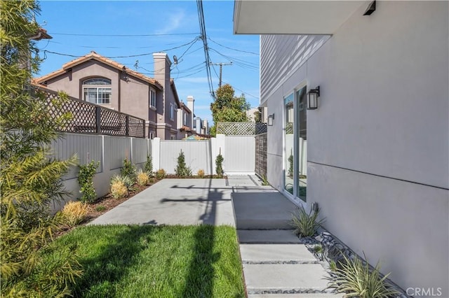 2405 Mathews Ave Unit C, Redondo Beach, CA 90278 - fenced backyard featuring a patio