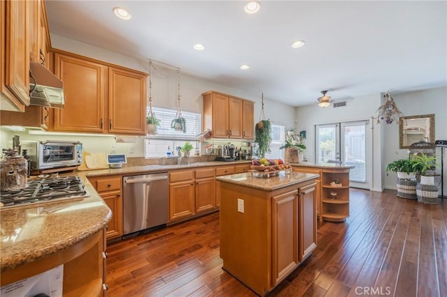 608 Indianapolis Ave, Huntington Beach, CA 92648 - photo 10
