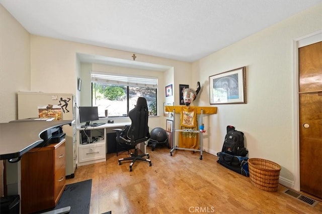 5375 Rosario Ave, Atascadero, CA 93422 - home office featuring light wood-style flooring