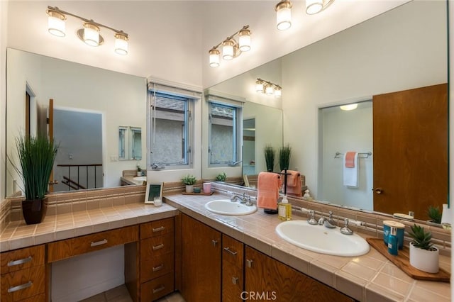 1716 Elm Ave, Manhattan Beach, CA 90266 - full bathroom featuring double vanity