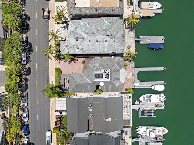 648 Harbor Island Dr, Newport Beach, CA 92660 - view of property location featuring a large body of water